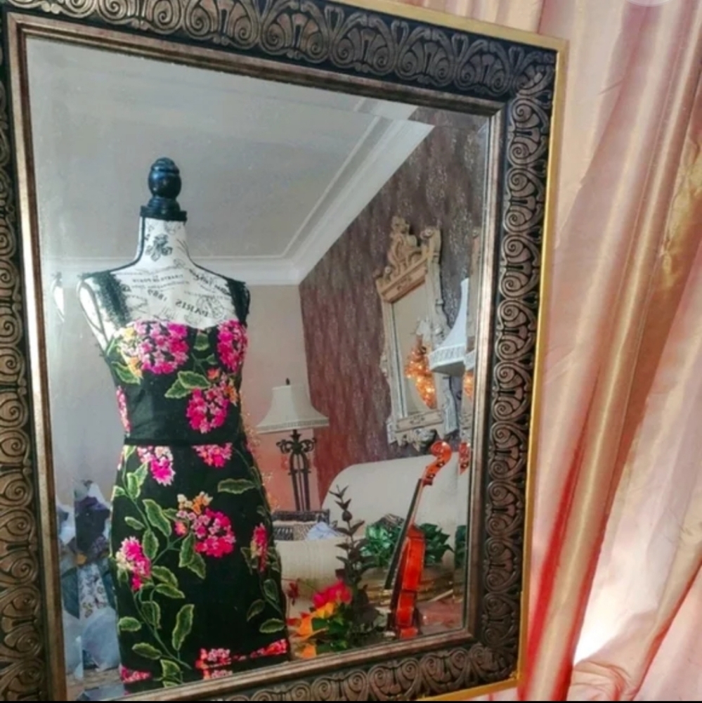 Dress - Picture 2 of 5